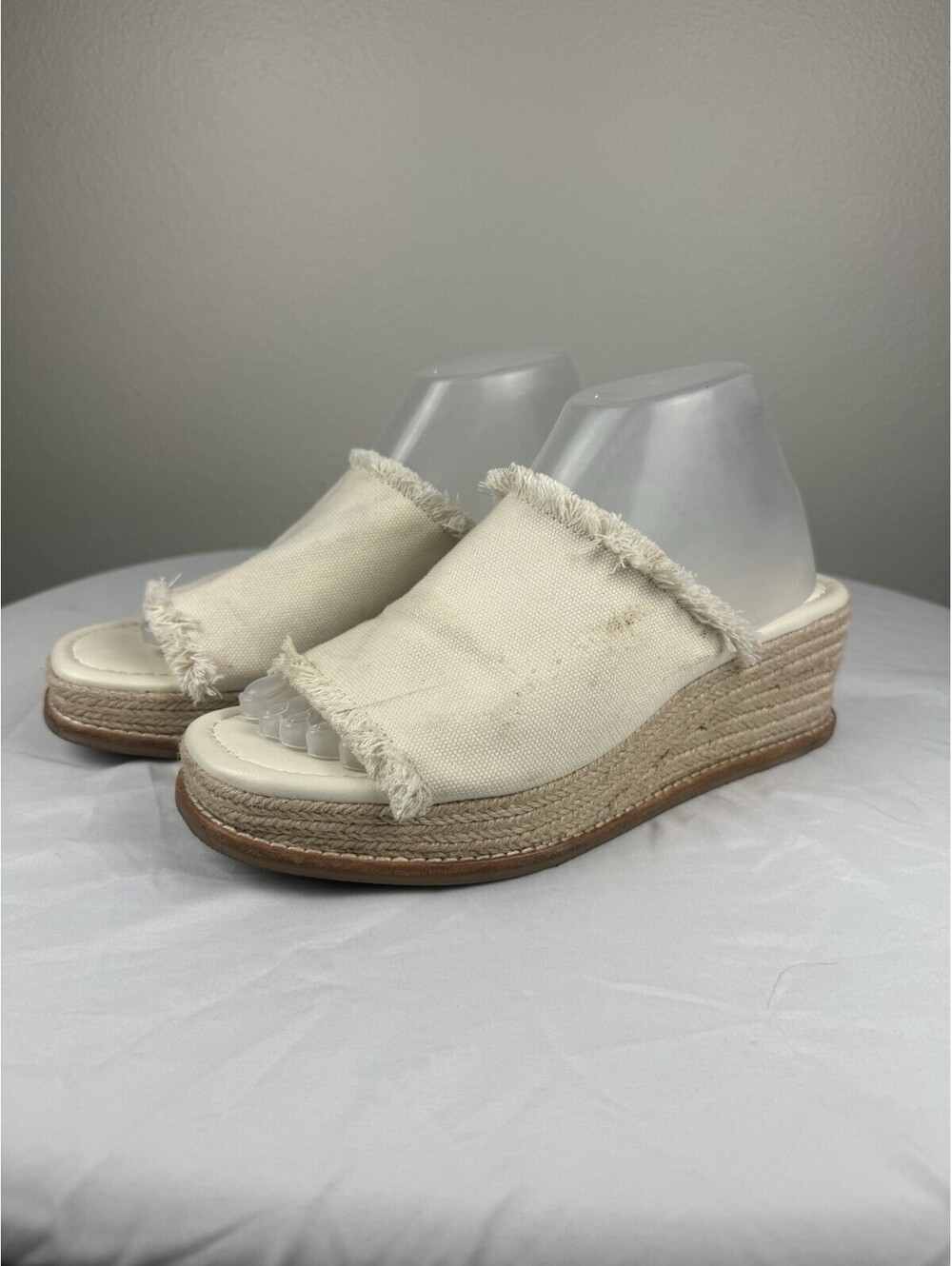 Splendid Womens Size 9 Cream Canvas Frayed Espadrille Wedge Slide Sandals